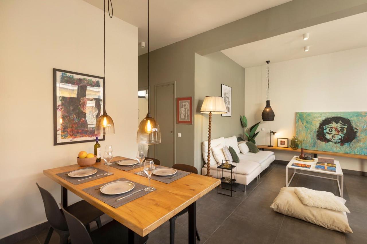 Α Rare Lux Artistic Renv Gem Opposite Emst Museum Apartman Athén Kültér fotó
